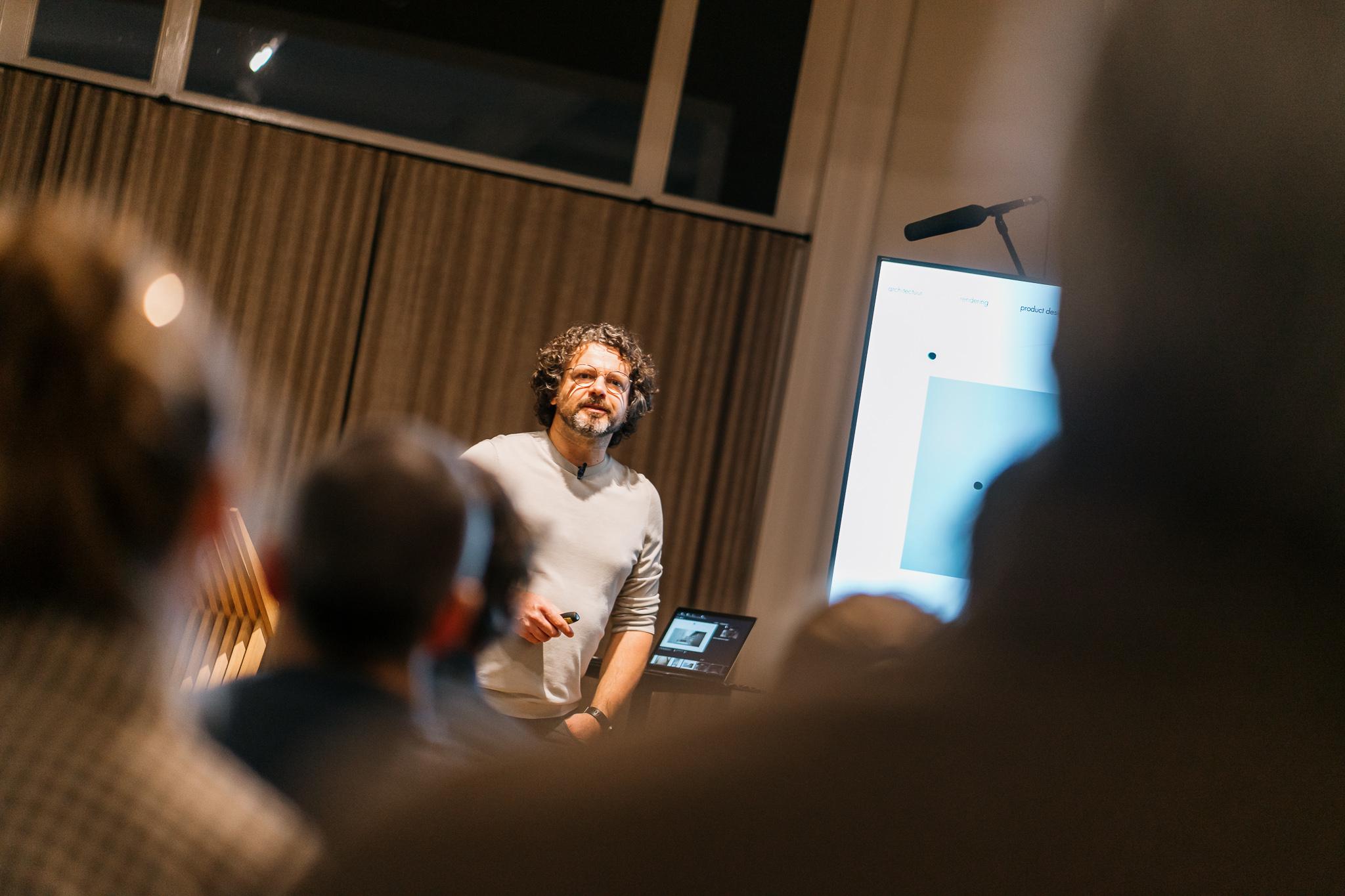Talk - VAKlab x SyntraPXL: Design thinking door Roel Vandebeek