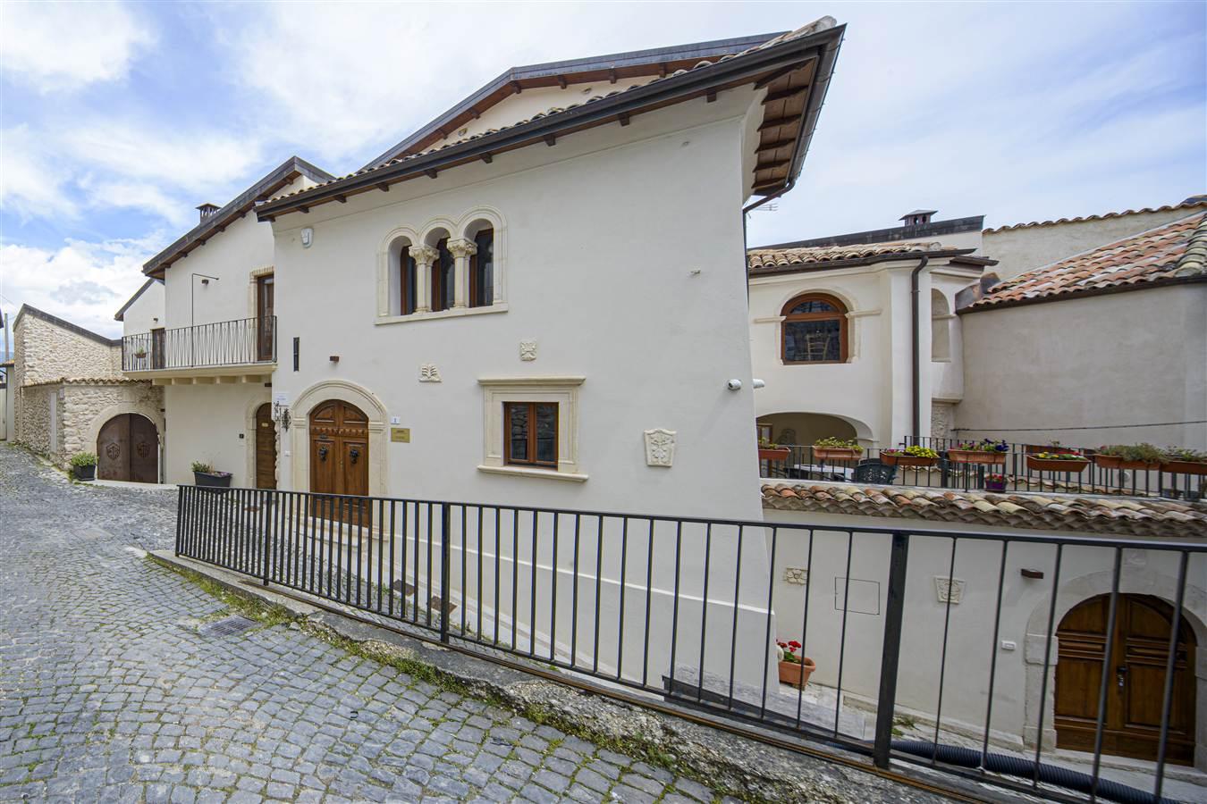 Palazzo De Rubeis - DIMORE DA AMARE AL VOLO