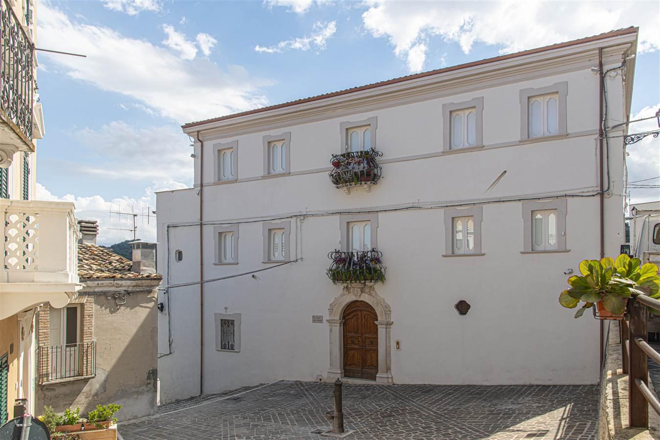 Palazzo Tilli - DIMORE DA AMARE AL VOLO