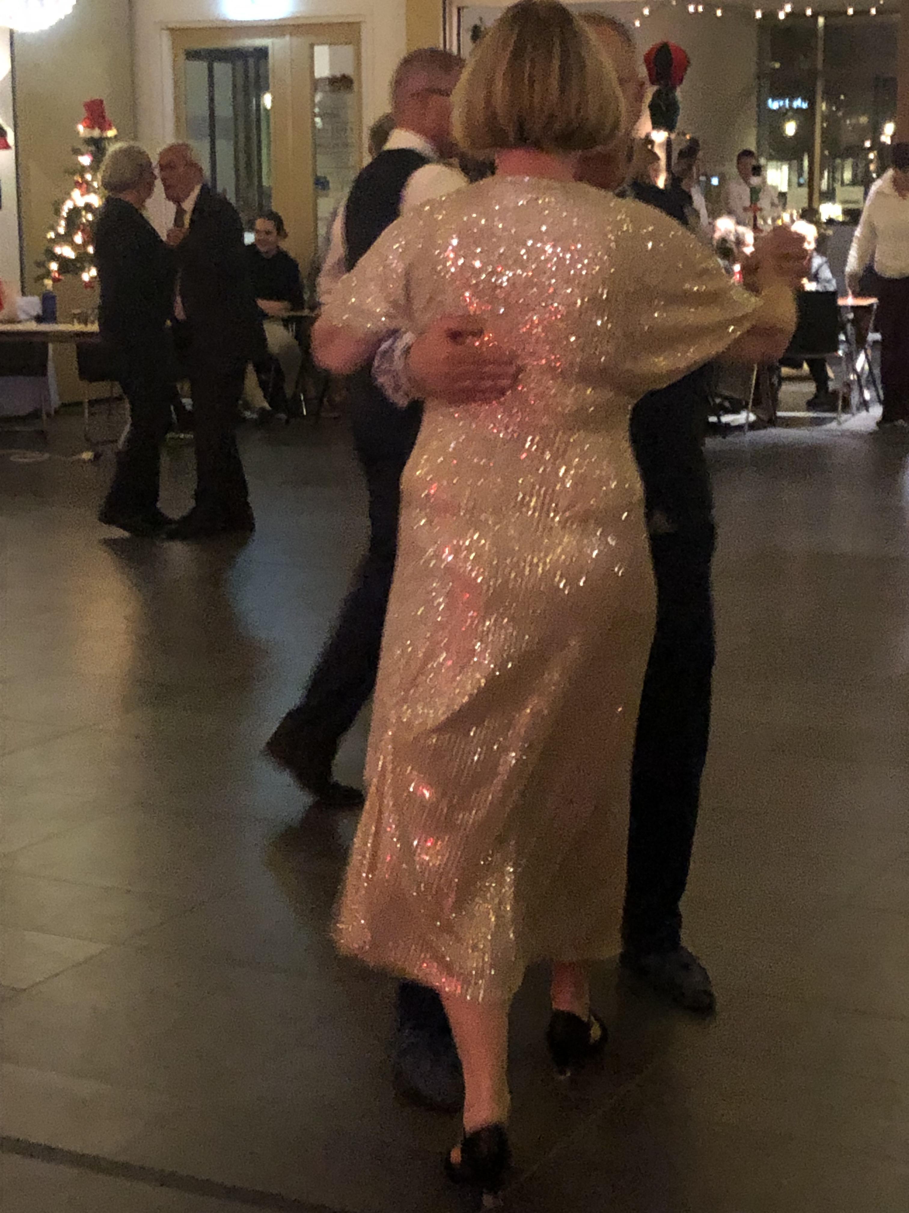 Ma 7 sep -DANSMIDDAG- vrij dansen - volw / 65+